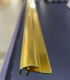 ANGULAR DE ALUMINIO UV-15 DORADO